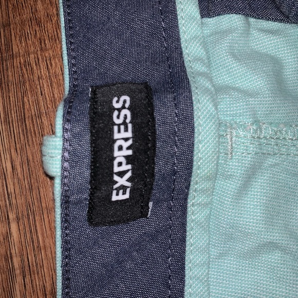 Express shorts - Picture 2 of 3